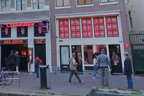 Улица красный фонарей. Амстердам