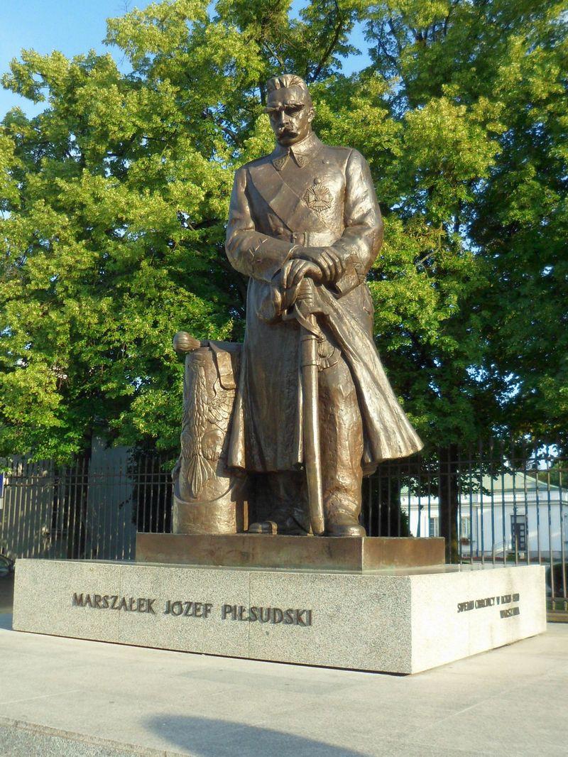 Памятник маршалу Пилсудскому