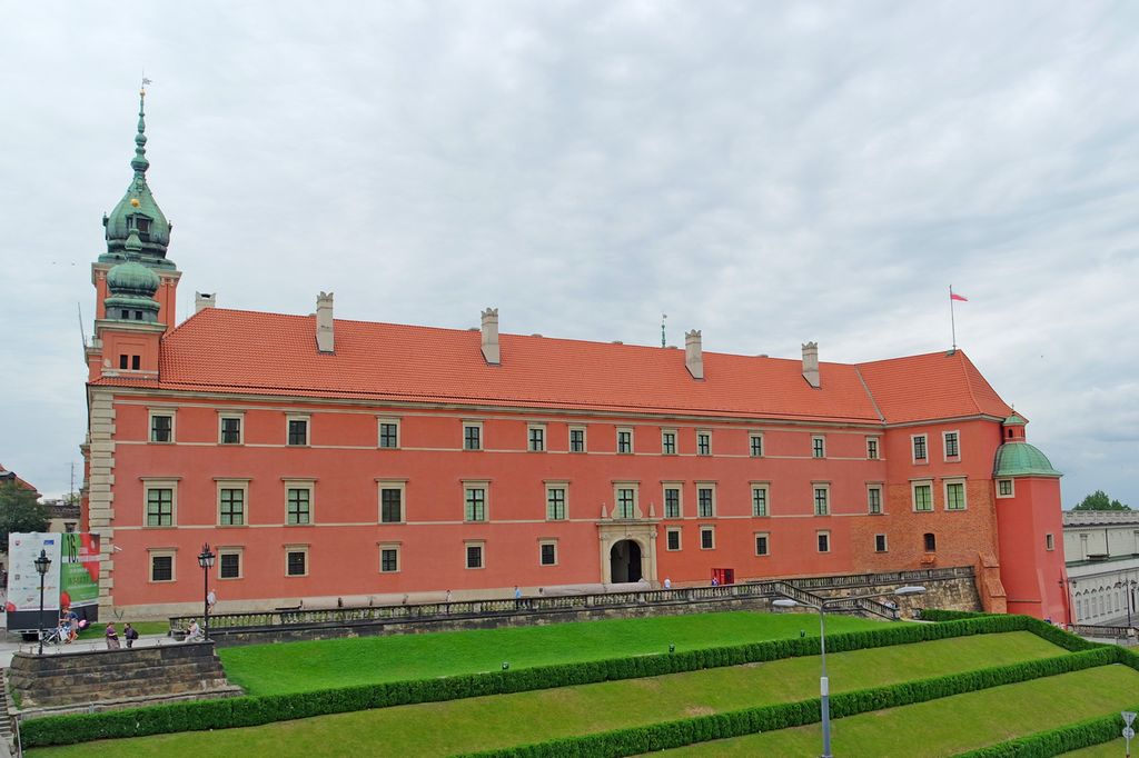 Варшава королевский дворец