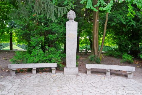 Памятник Адаму Мицкевичу - Оливский парк