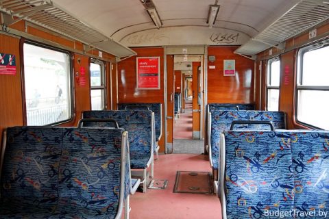 Внутри вагона поезда SKM