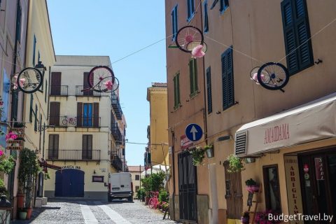 Альгеро - Розовые колеса от велосипеда