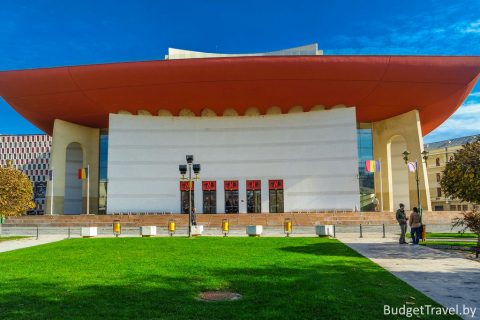 Национальный театр Бухареста