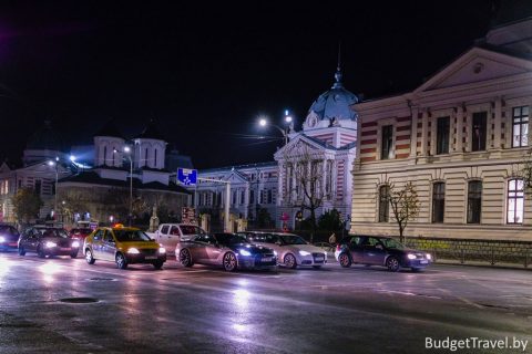 Ночной проспект в Бухаресте