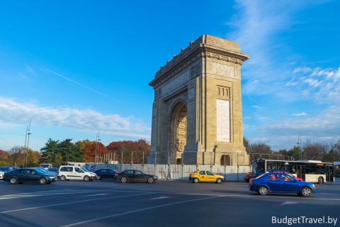 Триумфальная арка - Достопримечательности Бухареста