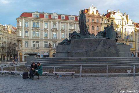 Памятник  Яну Гусу - Староместская площадь