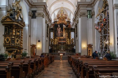 Церковь Богородицы Торжествующей в Праге - Алтарь