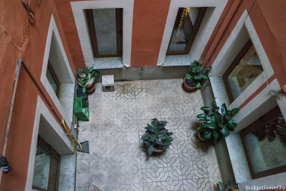 Внутренний дворик, Мадрид