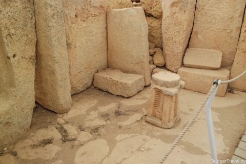 Храм Хаджар Ким на Мальте