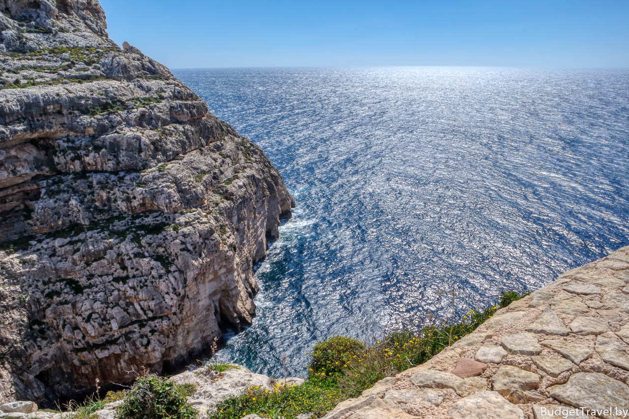 Вид на Средеземное море на Мальте с обзорной Panorama
