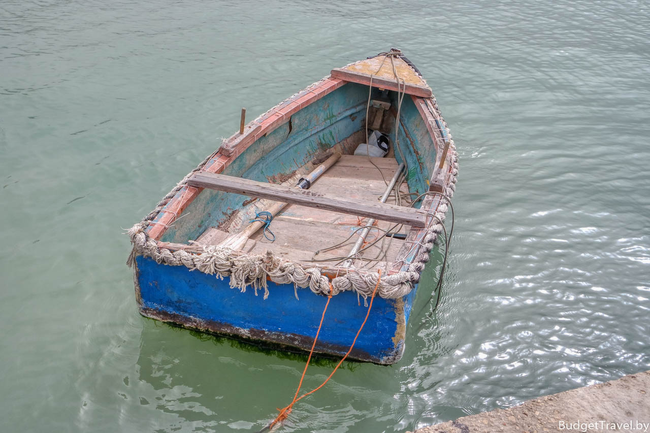 Лодка для доставки рыбаков к своим судам, Мальта