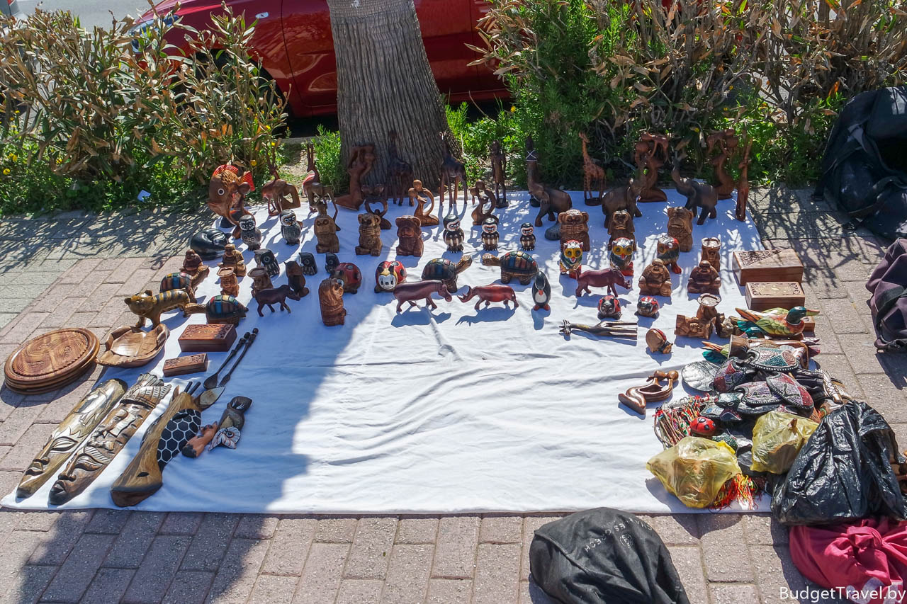 Торговля сувенирами в Буджибба и Кавра