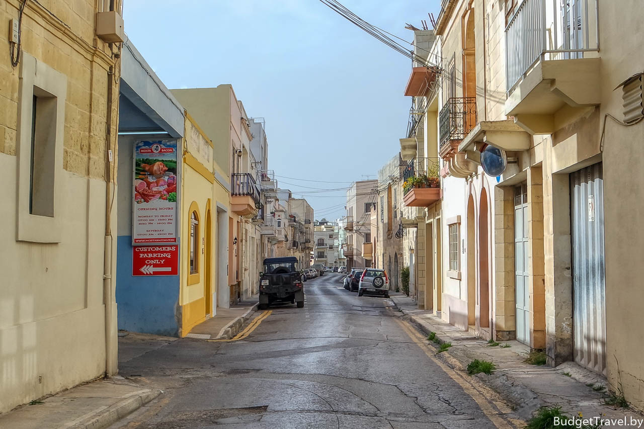 Улица в городе Моста на Мальте