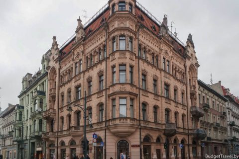 Здание на улице Пётрковская