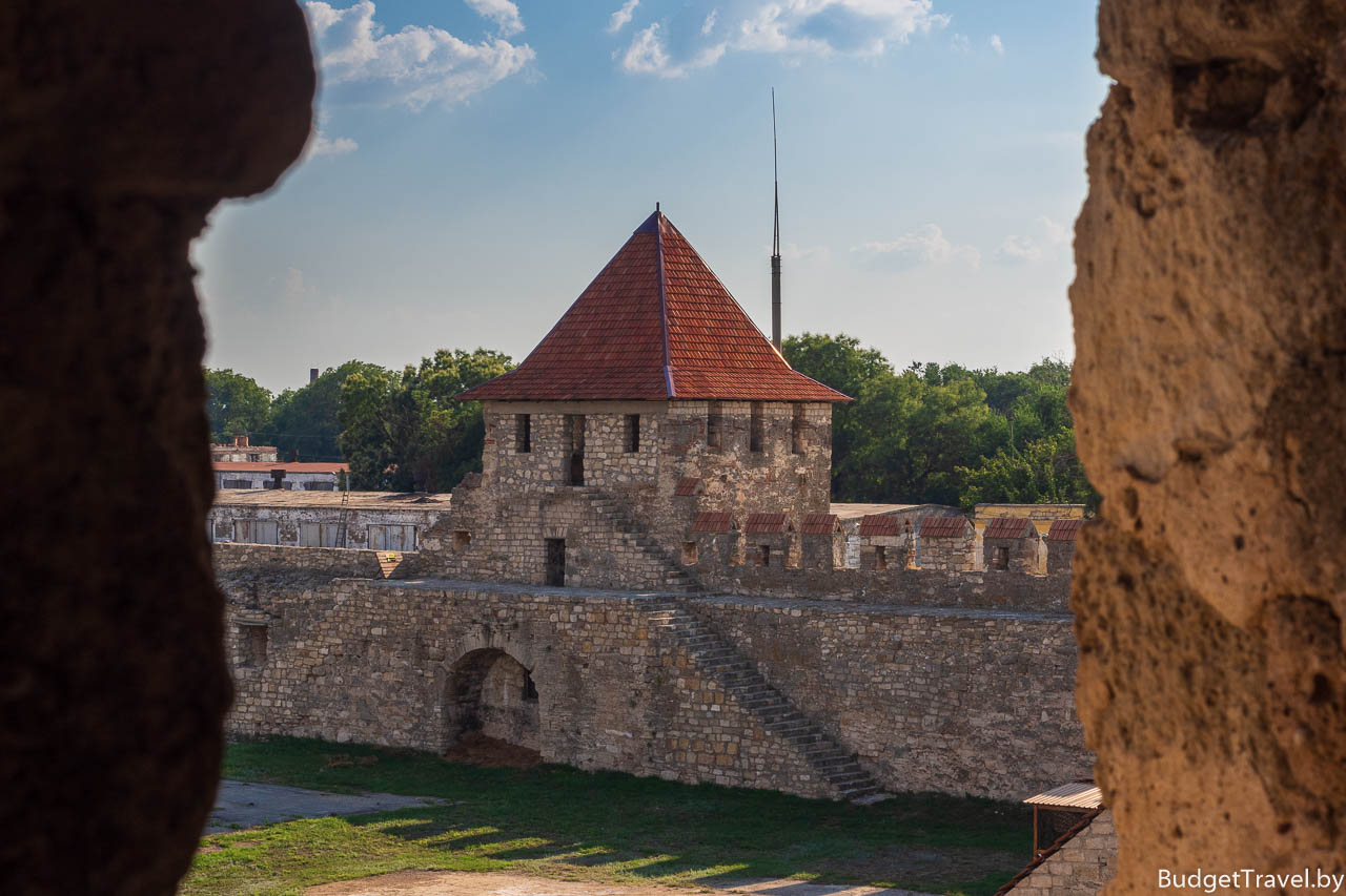 Бойница башни в крепости