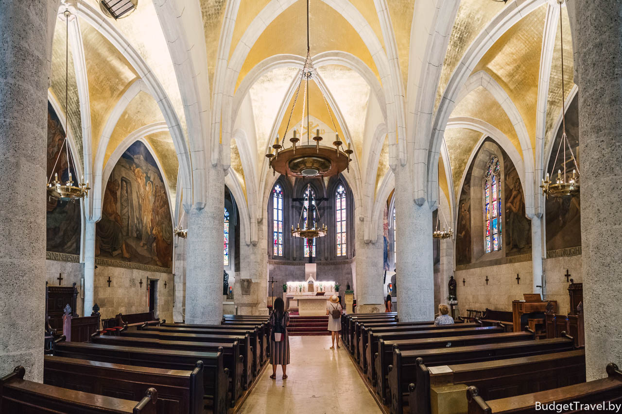 Интерьер церкви Святого Марка в Загребе