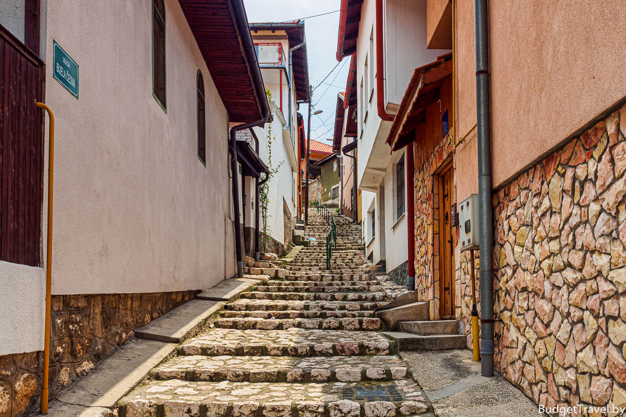 Мощеные улицы с лестницей - Что посмотреть в Сараево
